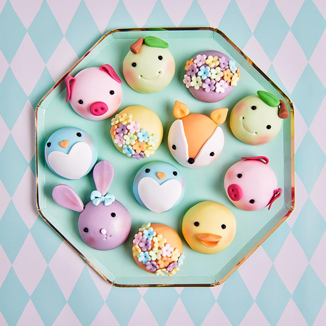 FunCakes Tropisch Oranje Gelamineerde Fondant: Gemakkelijk te gebruiken, Glad, Flexibel, Zacht en Buigbaar, Perfect voor het versieren van taarten, Halal, Kosher en Glutenvrij, 250g Naty Shop Suikerpasta