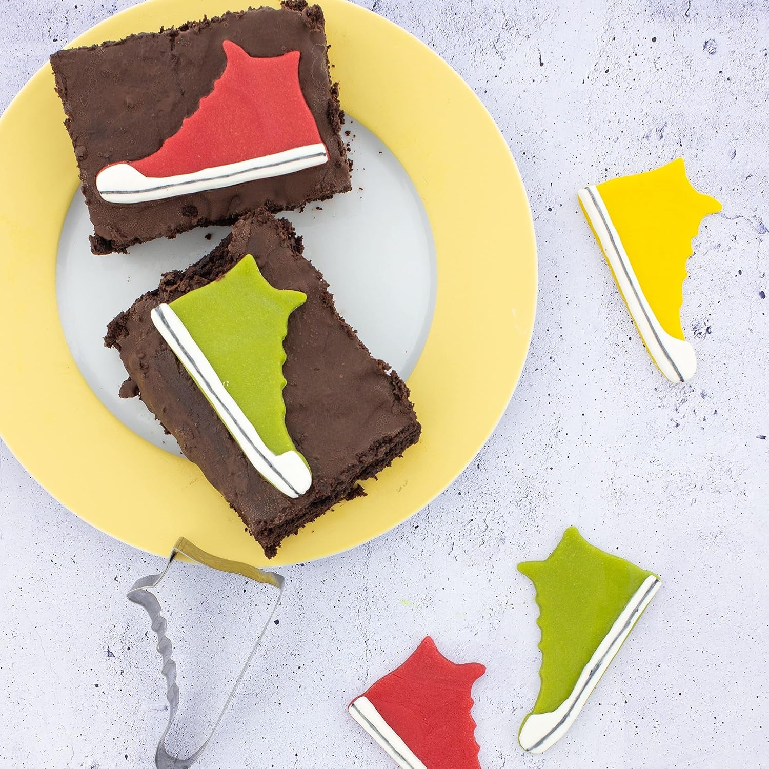 Günthart BackDecor 250 g rode fondant, palmolievrij, scheurbestendig voor het bedekken van taarten en gebak, geschikt voor modelleren, 2 stuks (1 x 250 g) Suikerpasta Naty Shop
