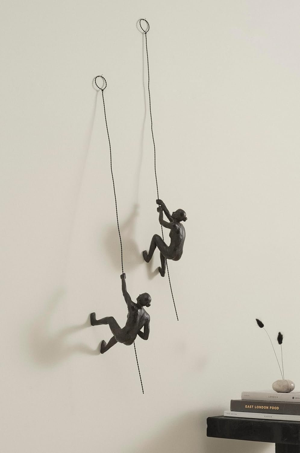 JOTEX Vrouwelijke Klimmers Decoratieve beeldjes, set van 2, roestbruin Beeldjes en sculpturen Naty Shop