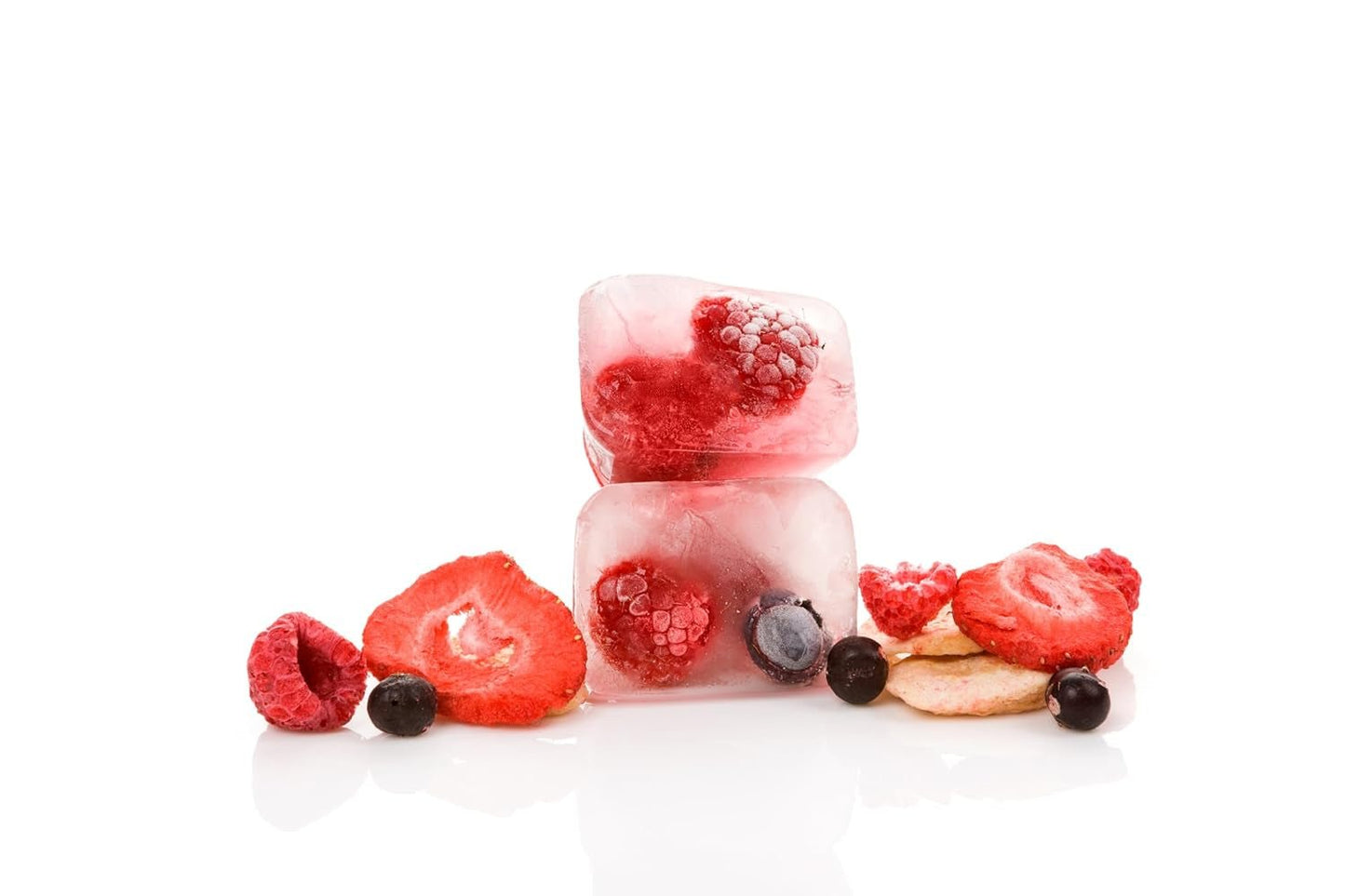 Mynatura Kleurrijke mix van gevriesdroogde bessen I Fruitmix I Frambozen I Zwarte bessen I Aardbeien I Fruitsnacks I Veganistisch I 350g Gedroogde producten Naty Shop