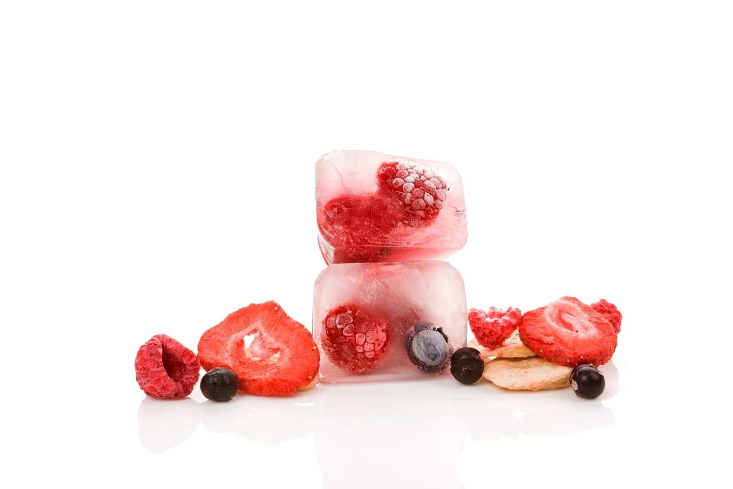 Mynatura Kleurrijke mix van gevriesdroogde bessen I Fruitmix I Frambozen I Zwarte bessen I Aardbeien I Fruitsnacks I Veganistisch I 350g Gedroogde producten Naty Shop