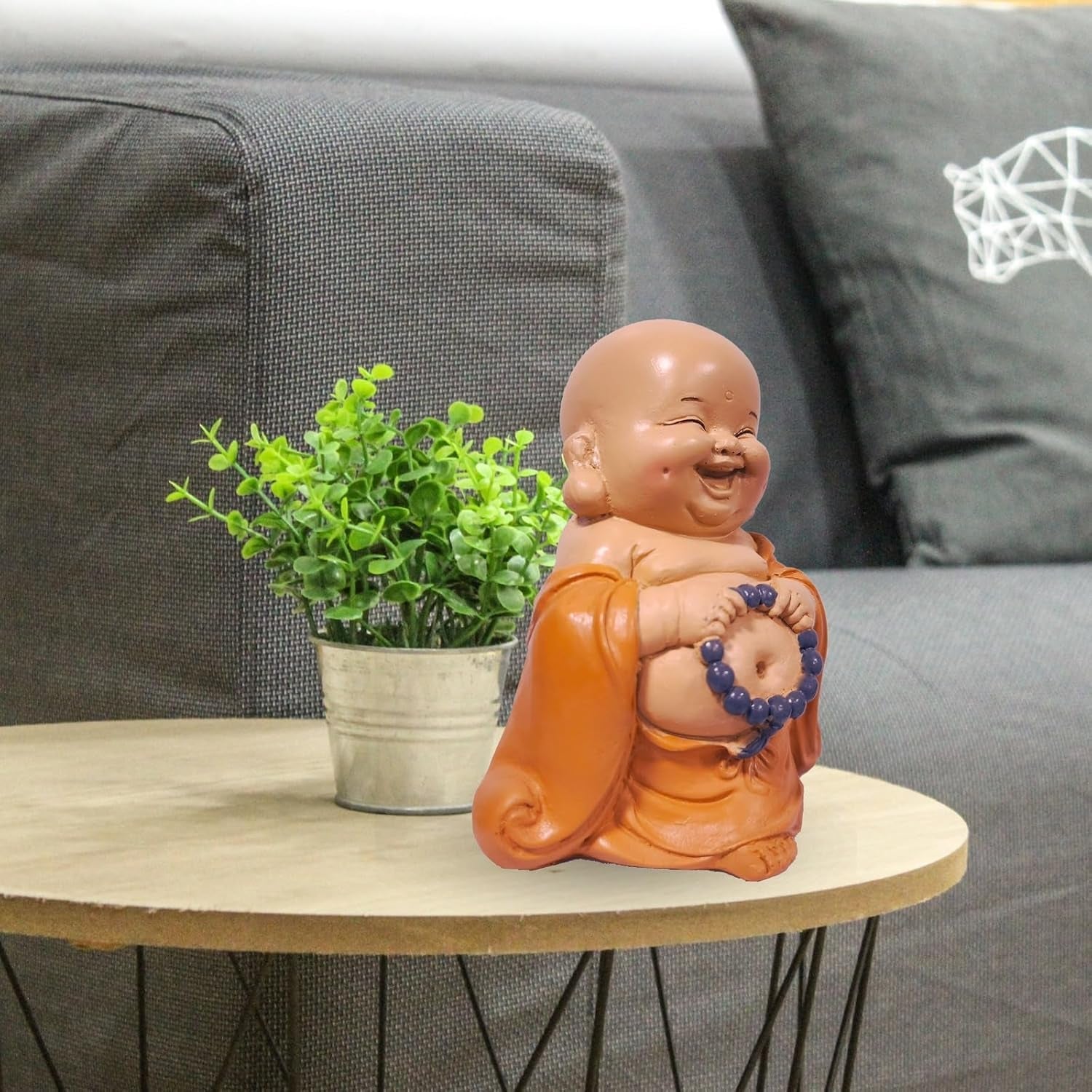 Lachend Boeddhabeeld met rozenkrans - Inspirerend en vrolijk beeldje - Geluksbrenger vol positiviteit - Leuk en spiritueel cadeau-idee - -H 10 cm - Zen'Light Beelden en sculpturen Naty Shop
