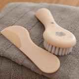 Suavinex 3162385 Kam met borstel, wit Kinderen - Bad- en huidverzorging Naty Shop