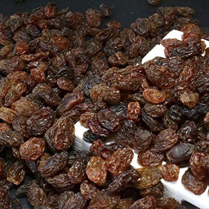Biologische zwavelhoudende rozijnen - 500g. Gedehydrateerd en rauw. Gedehydrateerde rozijnen zonder toegevoegde suiker voor consumptie als tussendoortje of dessert. Naty Shop gedehydrateerde producten