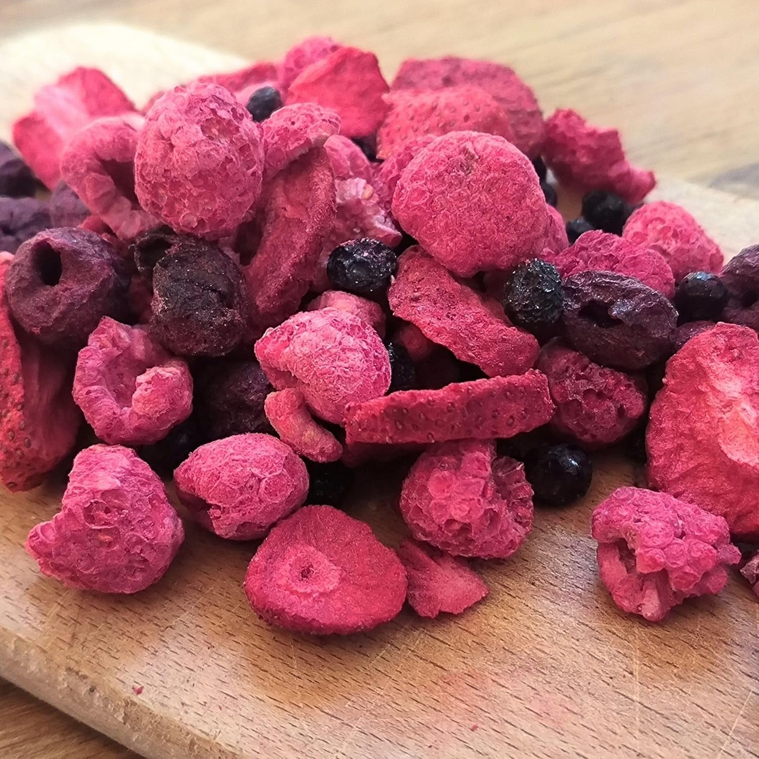 Super Bessen Gevriesdroogde Fruitmix | XL 300g Gedroogd fruit zonder suiker | Gedroogd fruit | Gedroogd fruit Gevriesdroogde aardbeien Frambozen Bosbessen Gevriesdroogde ZingyZoo Gedehydrateerde producten Naty Shop