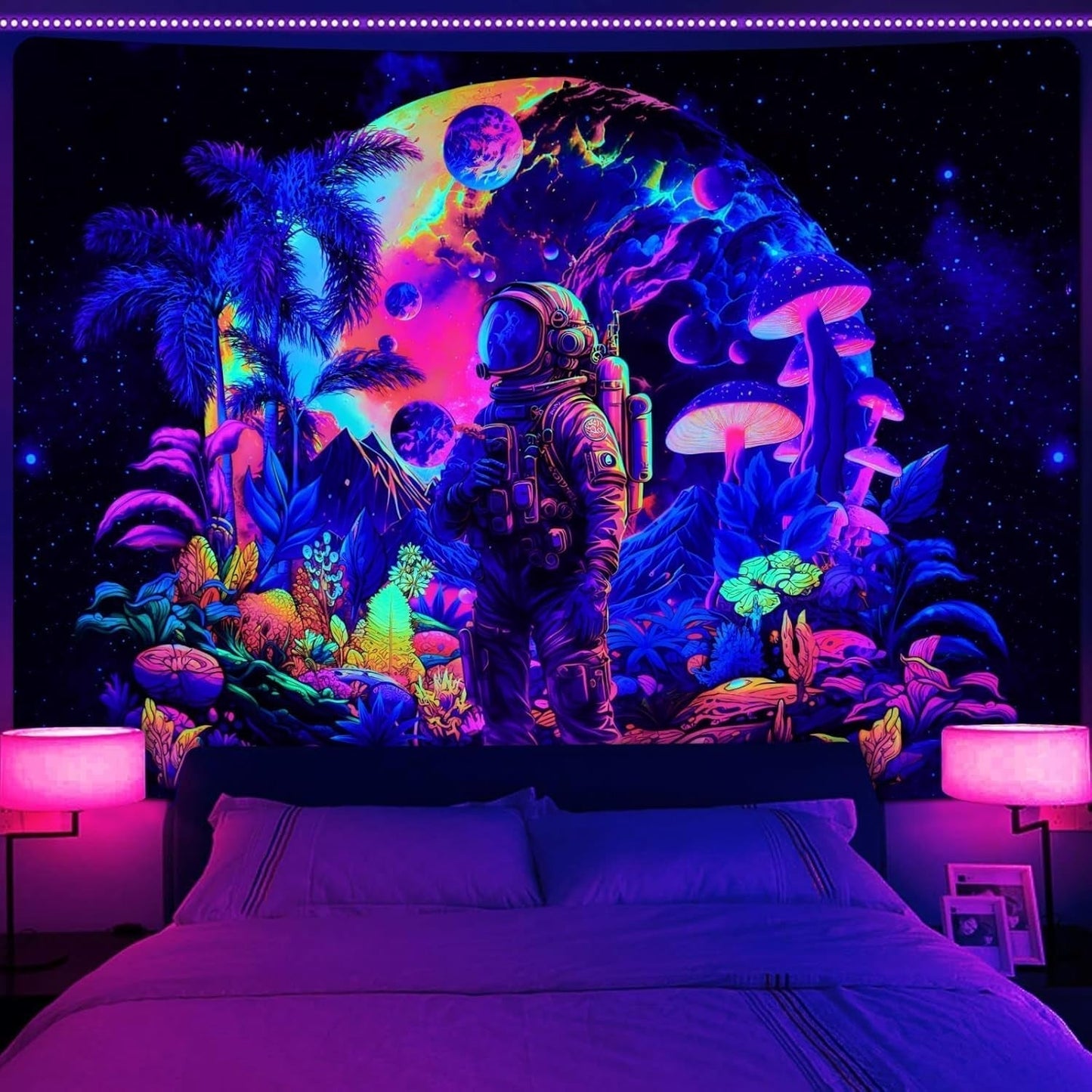 Wandtapijt alishomtll zwart licht astronaut paddestoel fluorescerend botanisch Huis - Accessoires en Decoratie Naty Shop Multi 210L X 150B Cm
