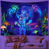 Wandtapijt betylfoy zwart licht astronaut reactieve planten kwallen Home - Accessoires en Decoratie Naty Shop