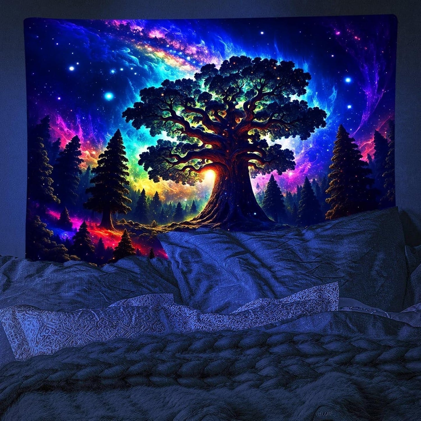 Wandtapijt blacklight bos psychedelisch natuur boom sterren galaxy Home - Accessoires en Decoratie Naty Shop
