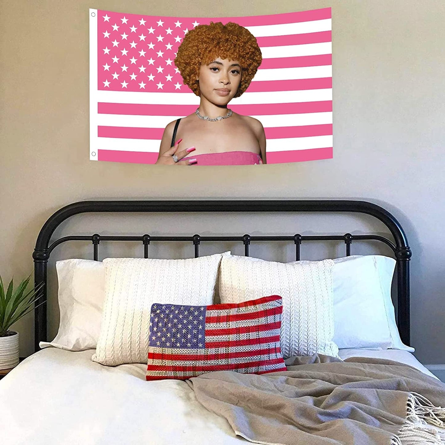 Wandtapijt ijs rapper spice vlag interieur exterieur roze Huis - Accessoires en Decoratie Naty Shop