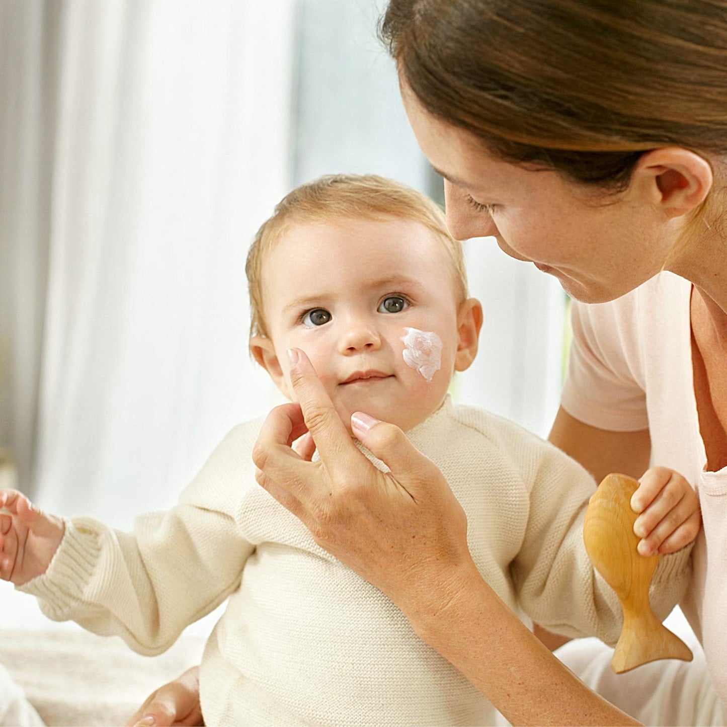 WELEDA Organic Baby Calendula Magic Balm - Universele balsem van natuurlijke cosmetica voor gezicht en lichaam om de droge huid en lippen te verzorgen en te kalmeren. Universele rijke balsem voor baby's en kinderen (1x 25g) Kinderen - Bad- en huidverzorging Naty Shop